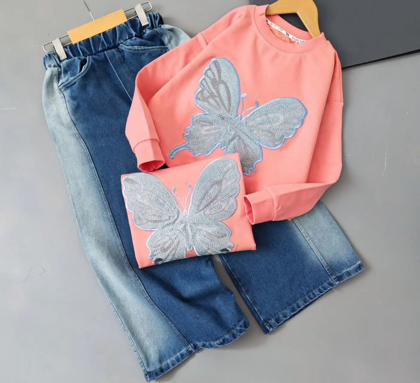 کراپ پاپیون گلدوزی شده و شل...