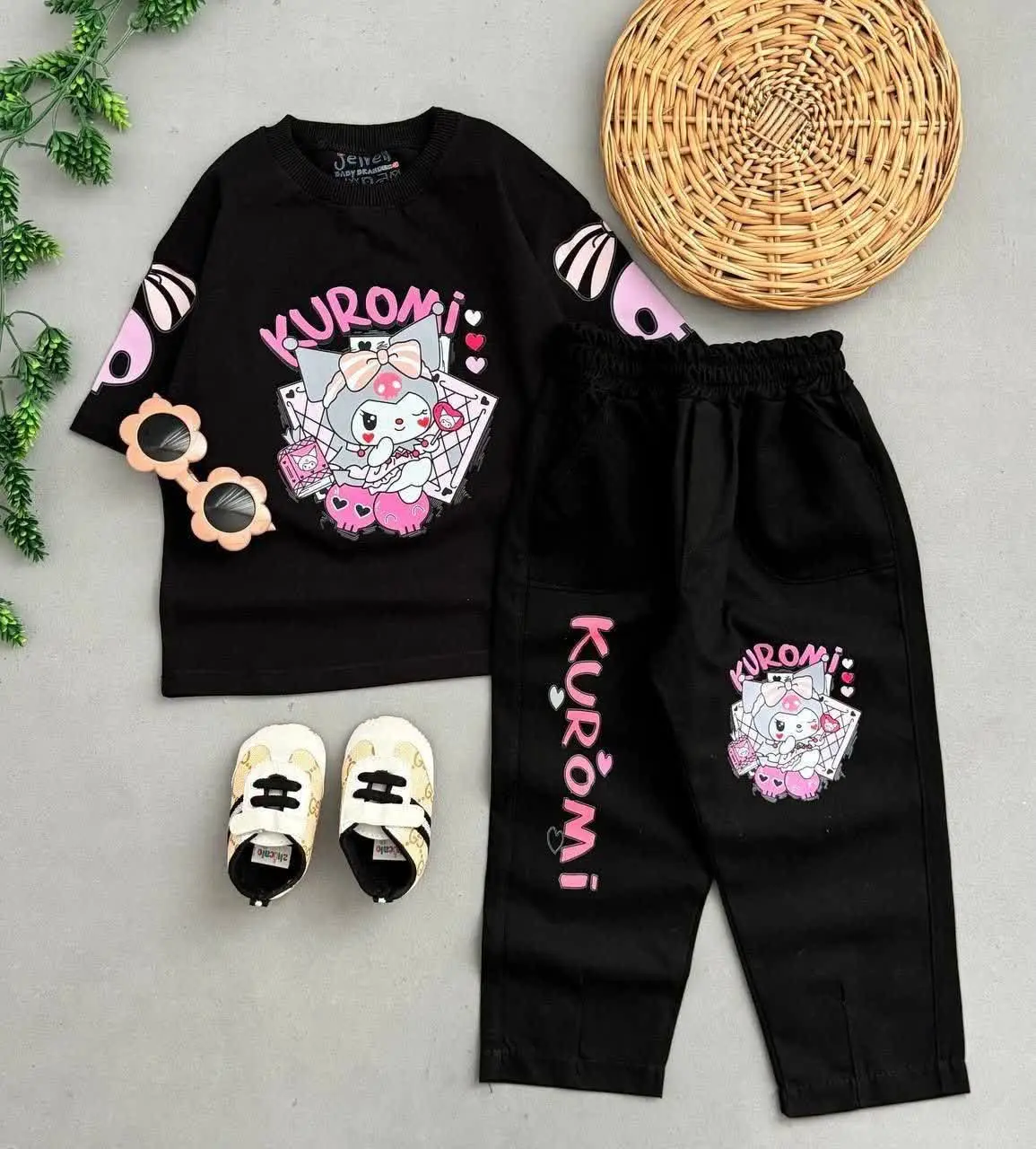 هر کودکی خاص است لباس‌ها نیز باید خاص باشند. 
