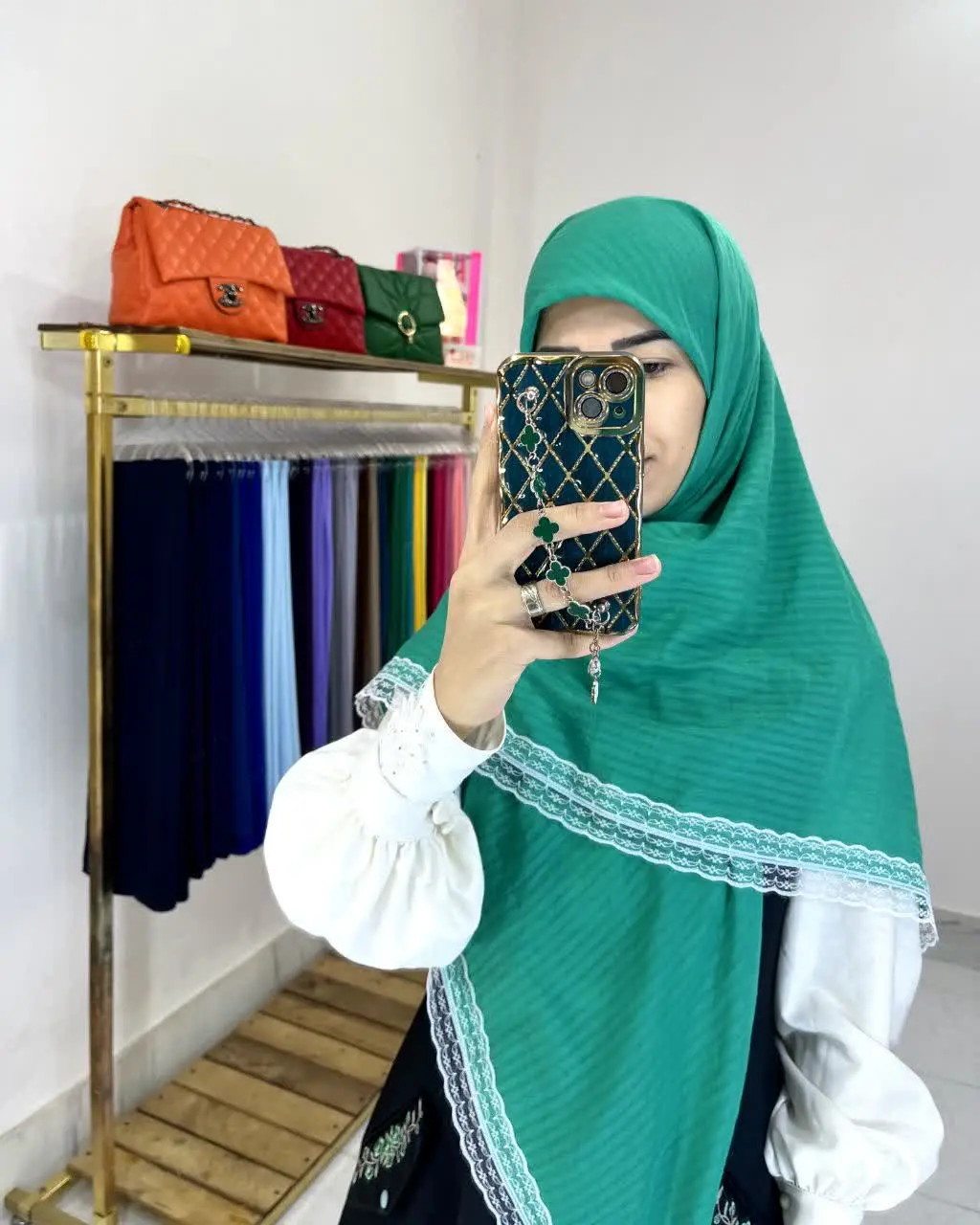 روسری نخی توردوزی شده👌☺️
