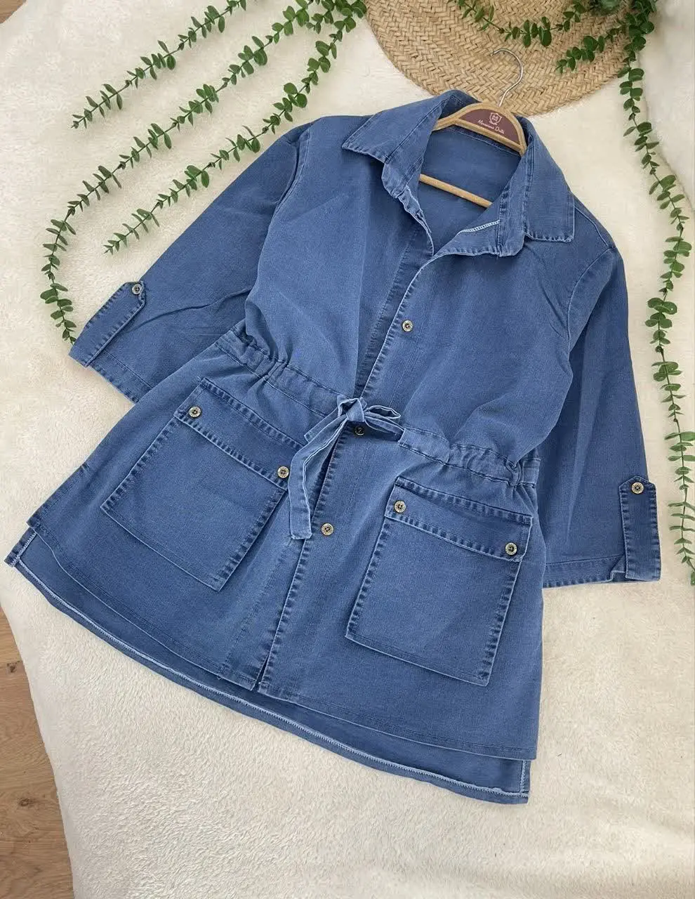 نام: #مانتو لی کمرگت
