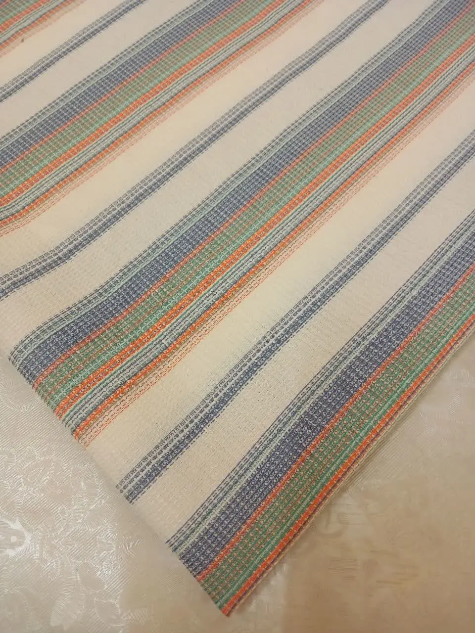 ✅ نام لنین بیسکویتی 
