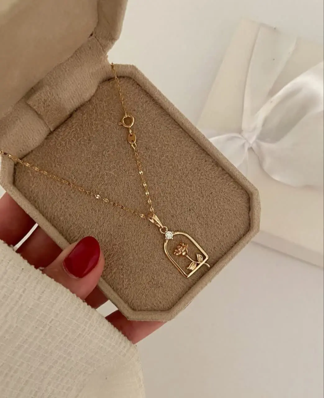 پلاک گل رز ژوپینگ بدون زنجی...