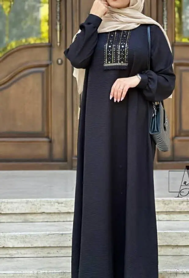 نام: مدل نیلا