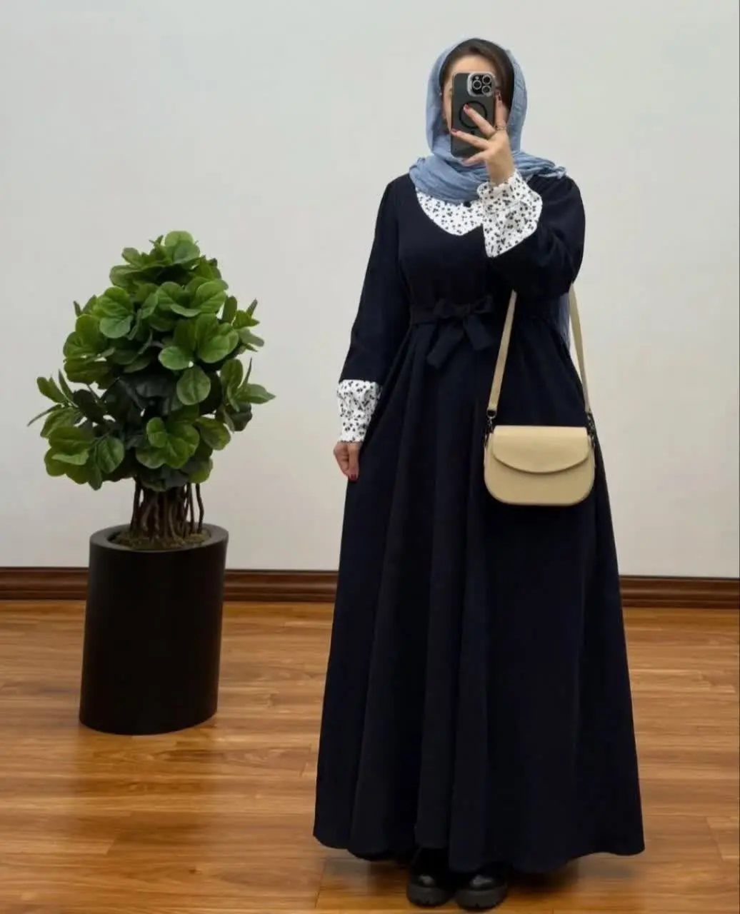 کمربند از سر خودش