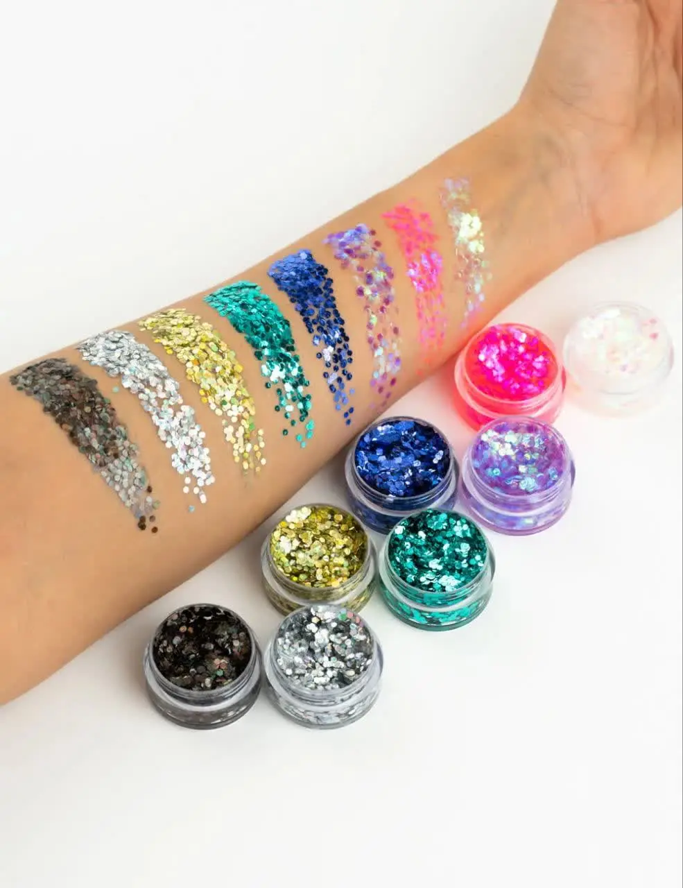 گلیتر جذابمون شارژ شده😍👁️‍🗨️
