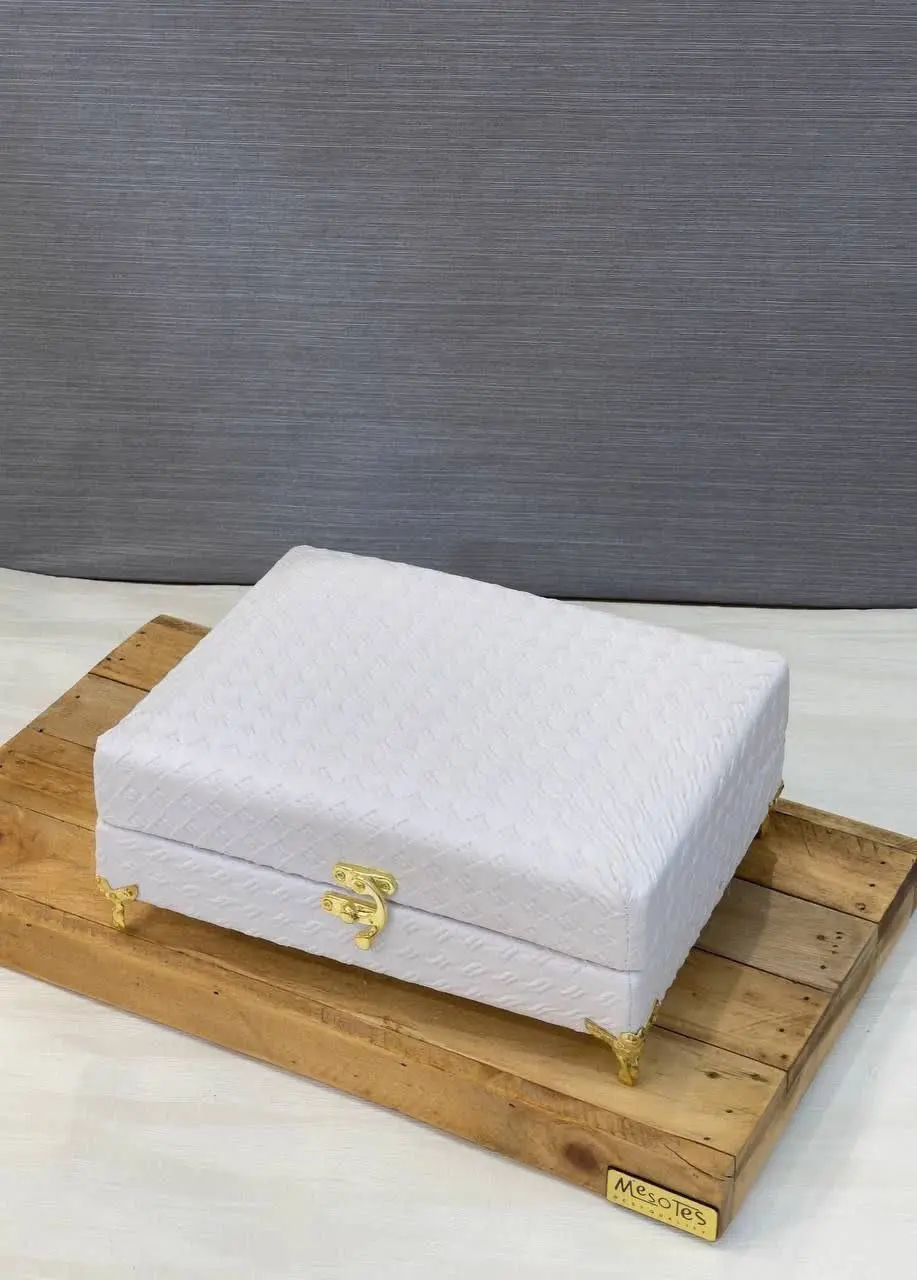 مدل لاکچری
