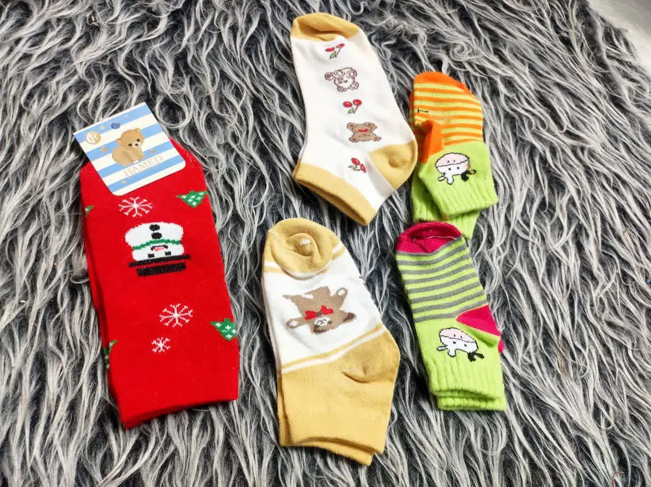 جوراب نوزادی سایز ۱ 
