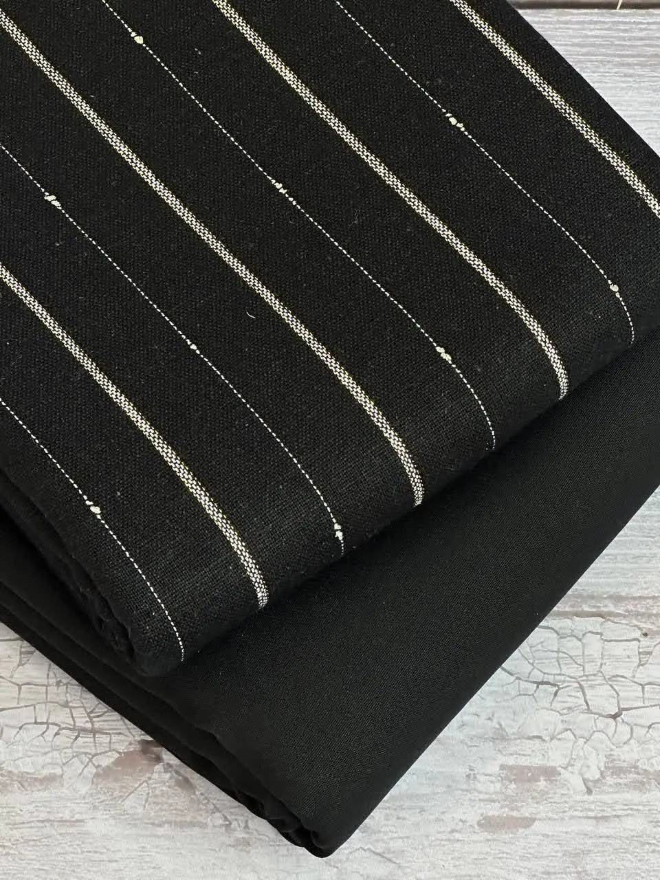 👌مشخصات: لینن زربافت درجه یک
