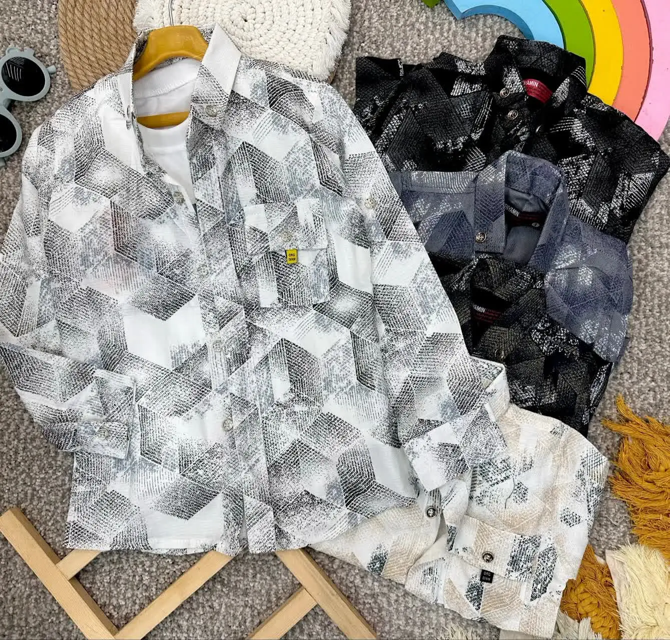 👫پیراهن پسرانه کنفی چاپی کلاسیک😍
