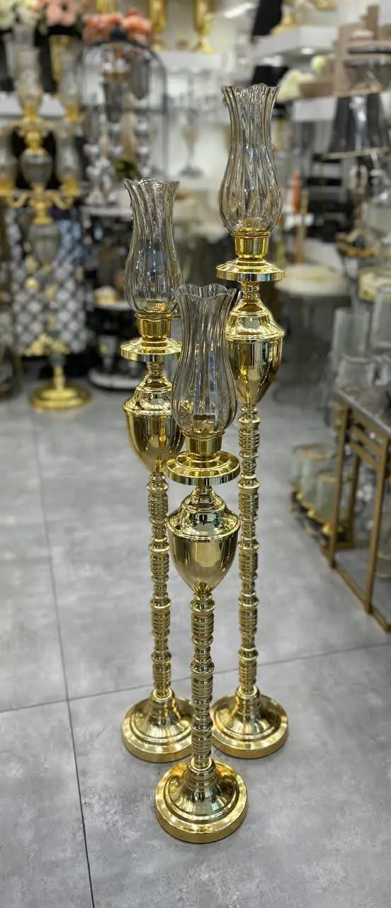 جاشمعی کنار سالنی لاله 
