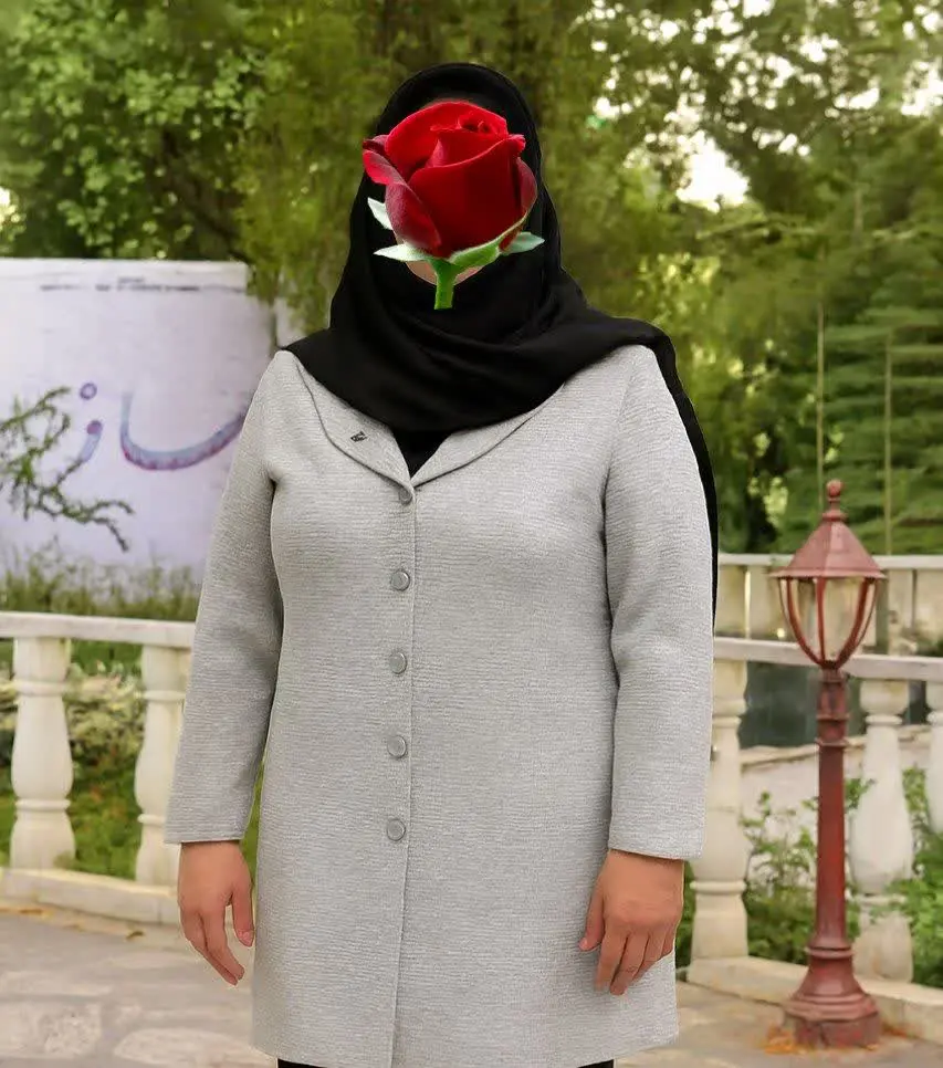 با شلوار مشکی و شال مجلسی،...