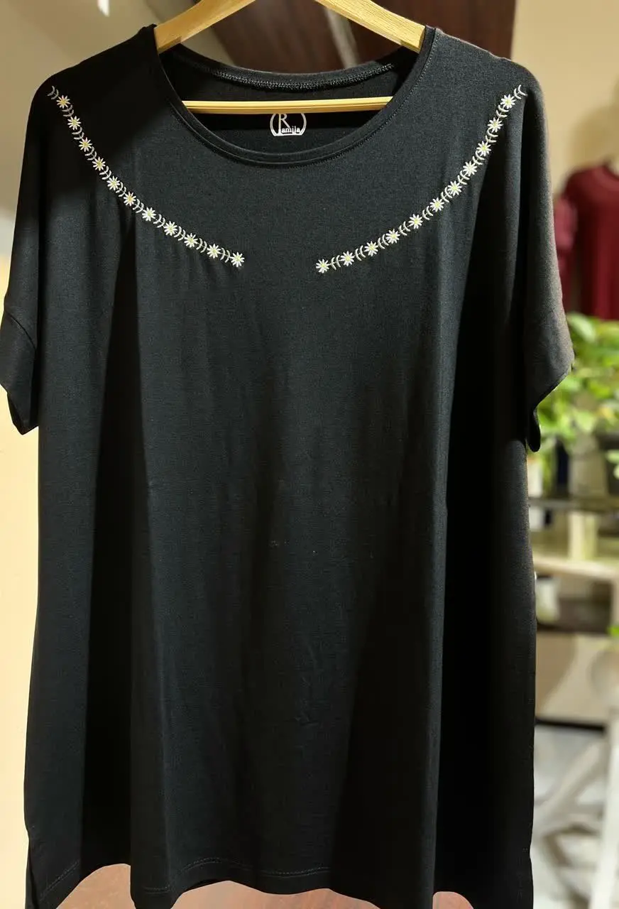 تیشرت گلدوزی بابونه