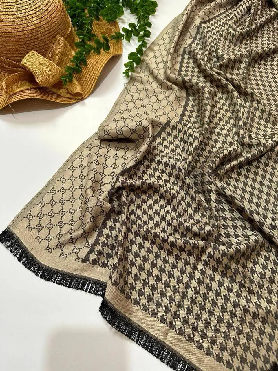 🌈 رنگ : کرم