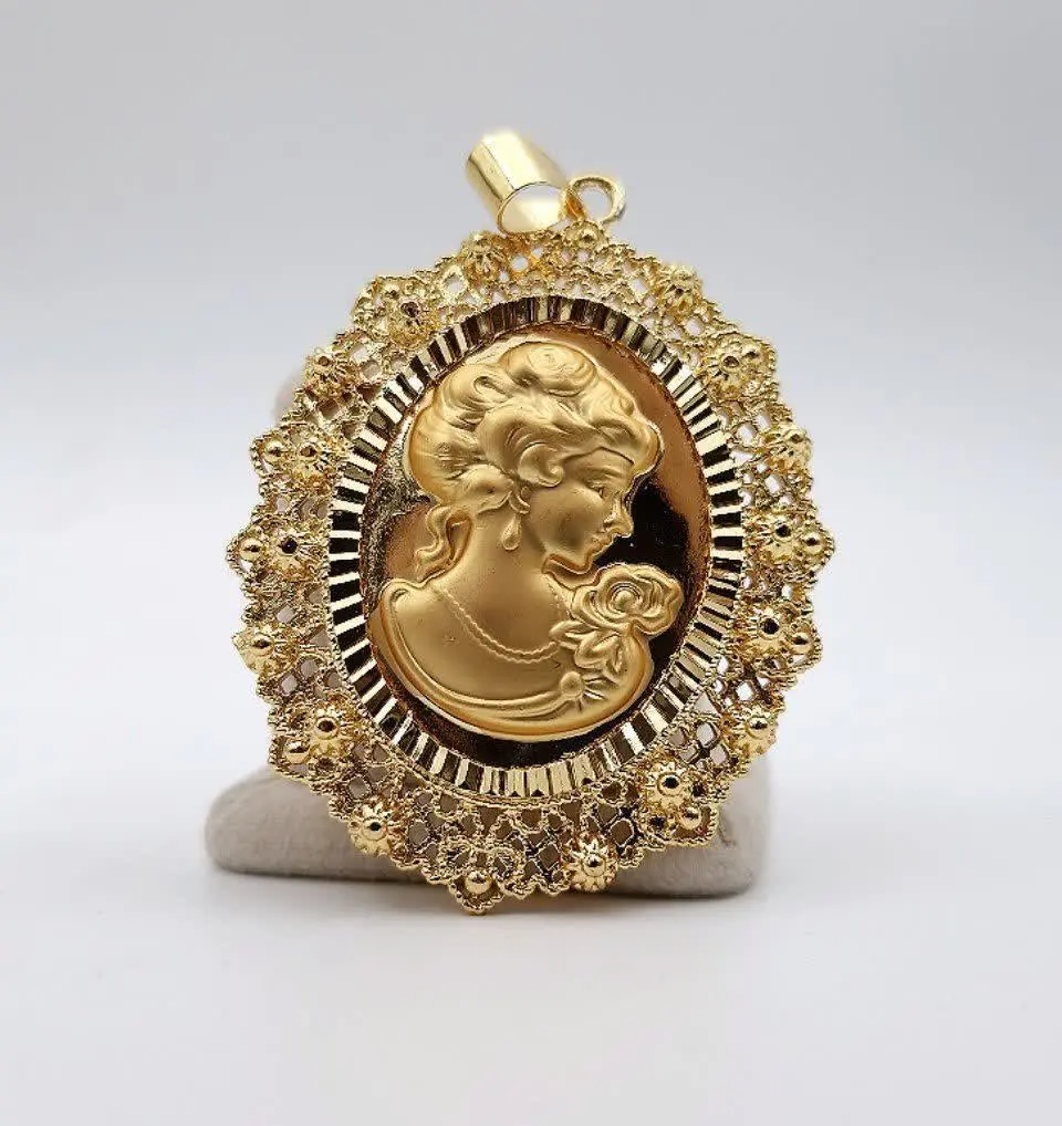 ♦️ پلاک رخ طرح طلا 
