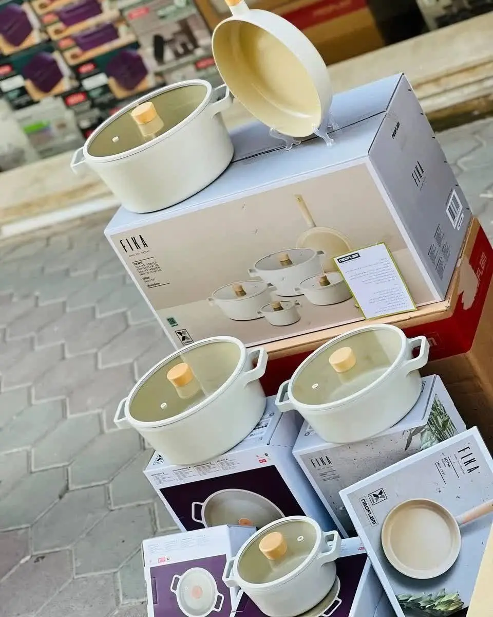 شارژ مجدد قابلمه‌های Neoflam رنگ کرم
