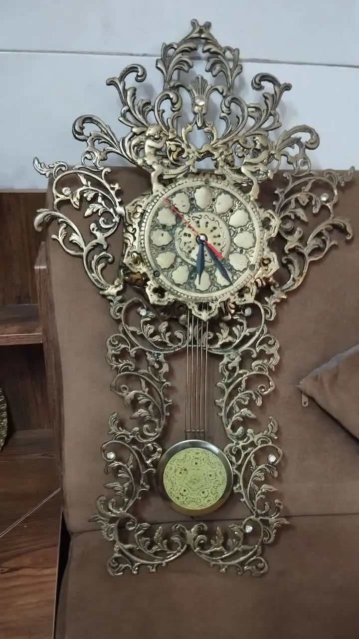 ساعت برنز سالم تمیز