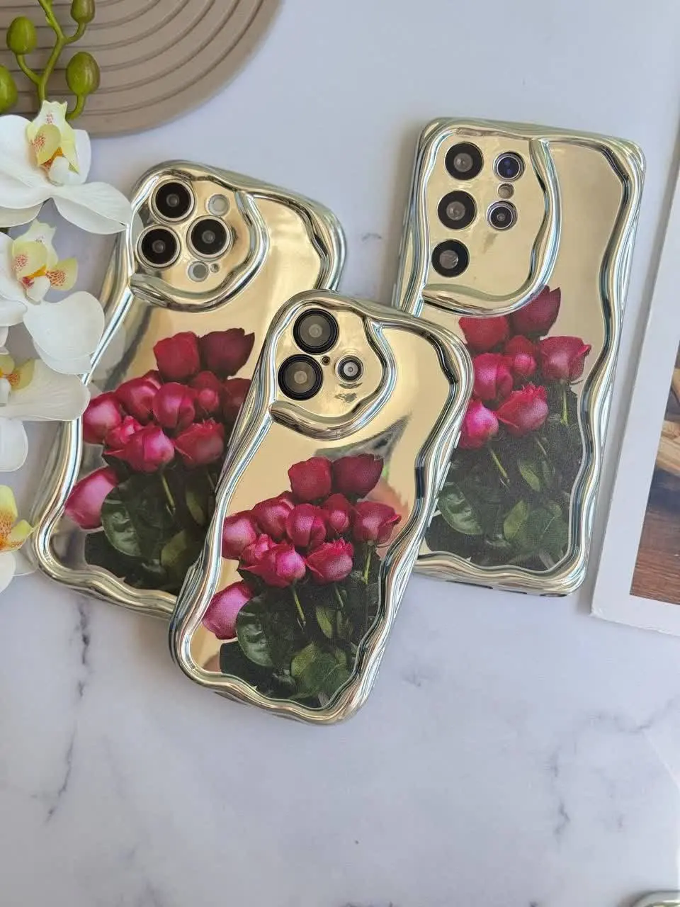 قاب موجی گل رز کروم رنگ و چاپ با کیفیت منعطف محافظت کامل از گوشی دکمه‌های نرم مخصوص انواع #سامسونگ #شیائومی و #آیفون 
