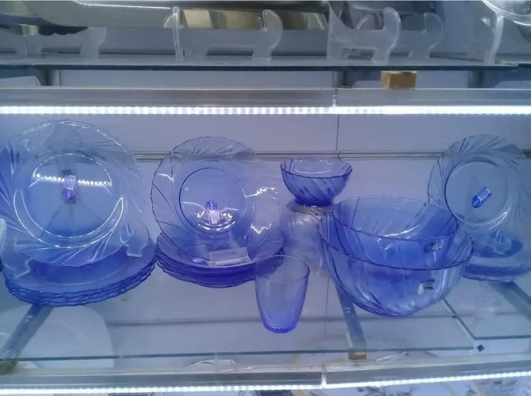 سرویس ۴۴ پارچه آبی پیچ 
