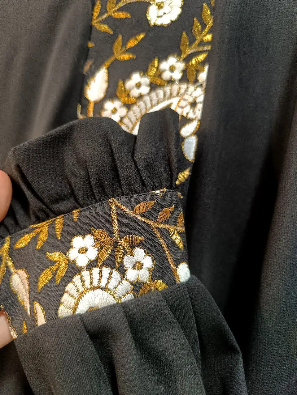 جنس حریر اسود درجه یک