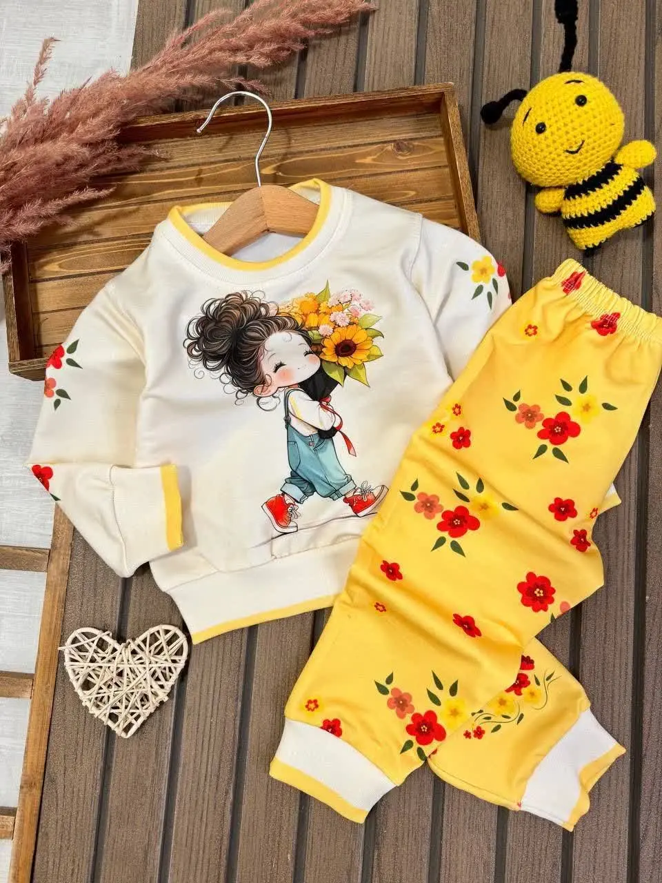 بلوز شلوار خوش رنگ و زیبا ف...