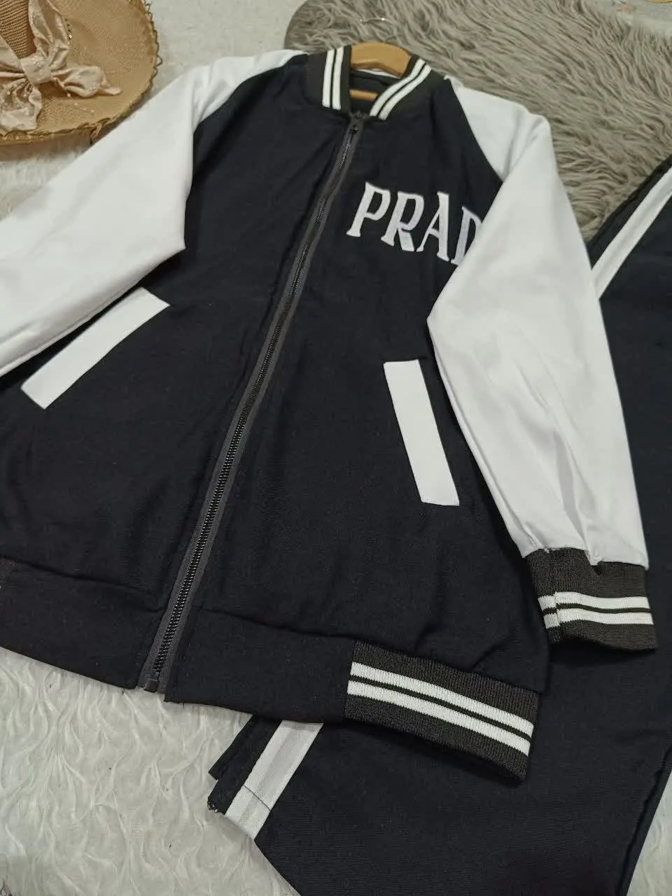 👚نام: ست پرادا ۵۶۰
