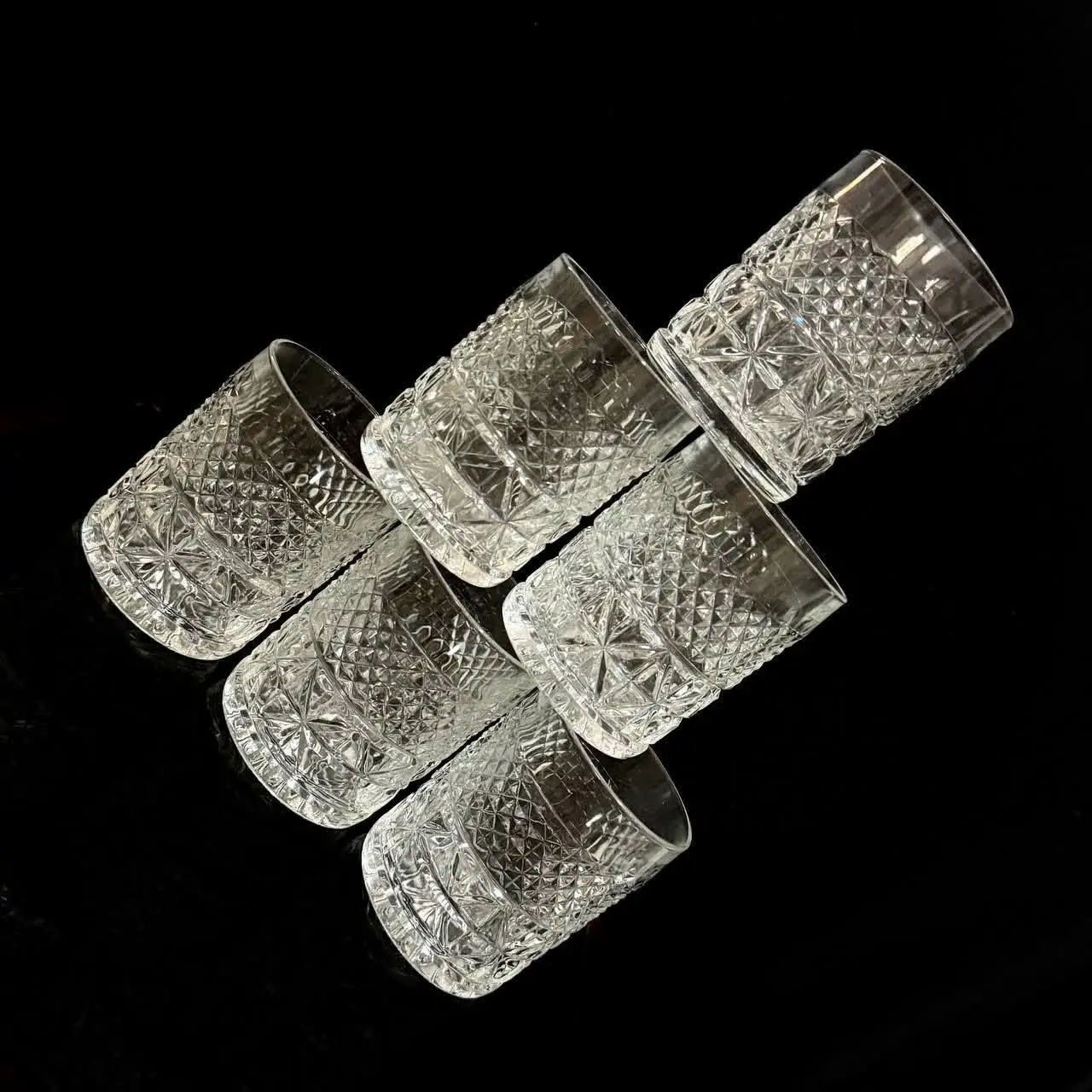 نیم لیوان های خشتی