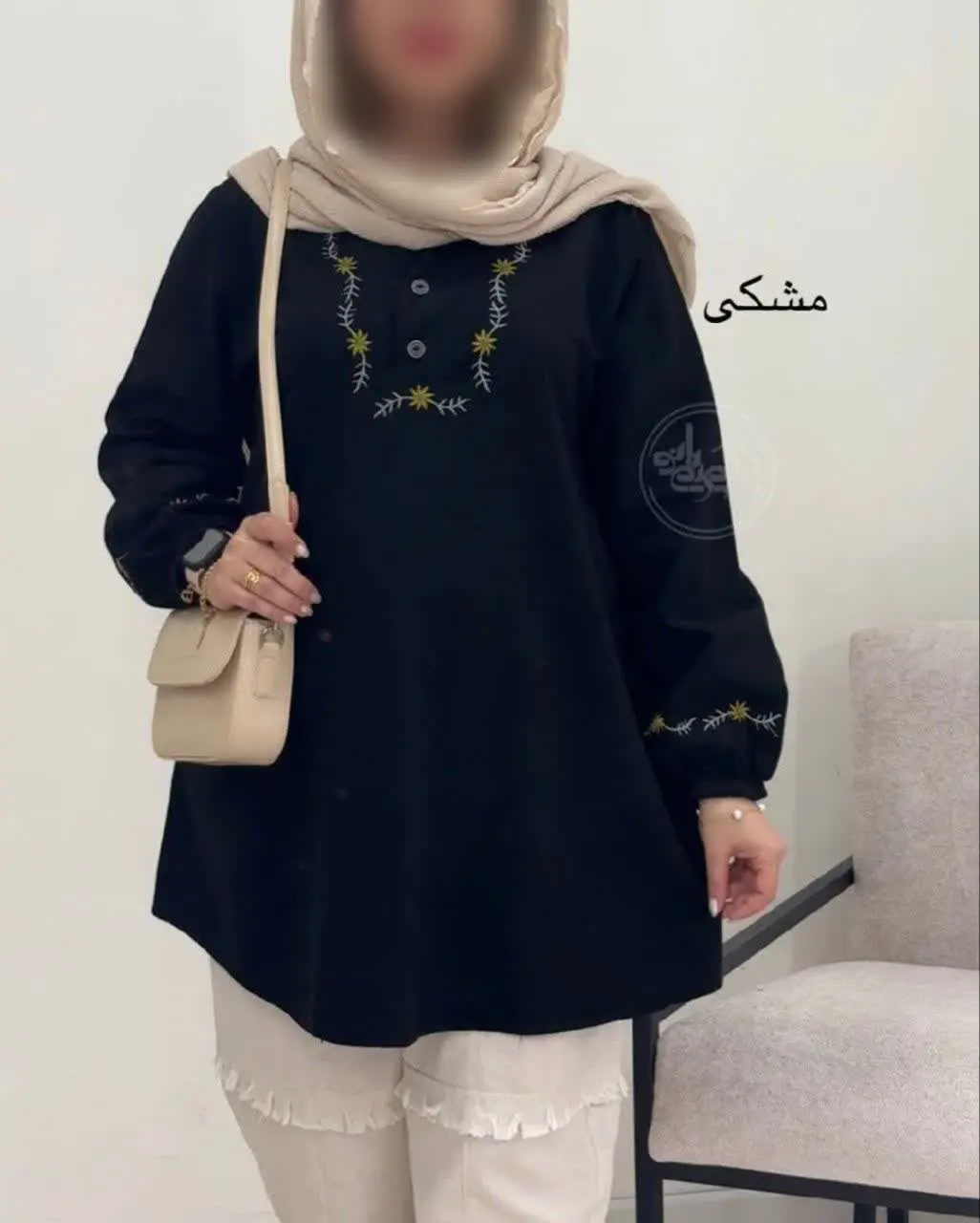 نام: مانتو ماهنی
