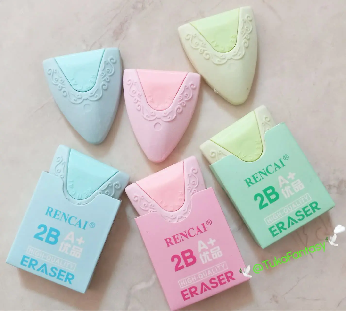 پاک کن‌ مثلثی صابونی
