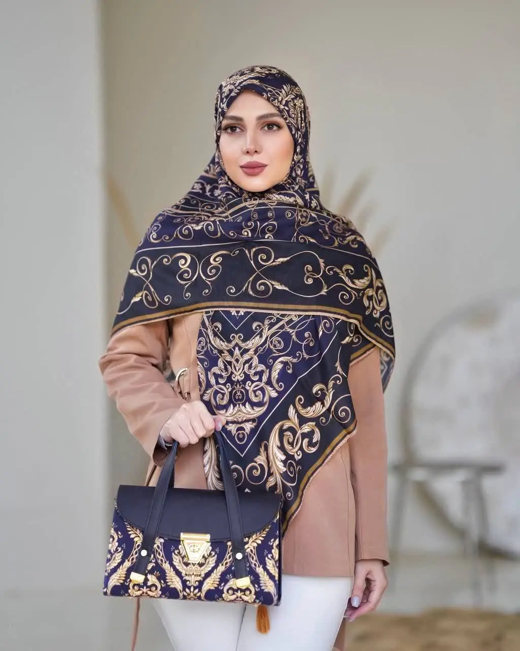 با ست کیف و روسری  می تونی...