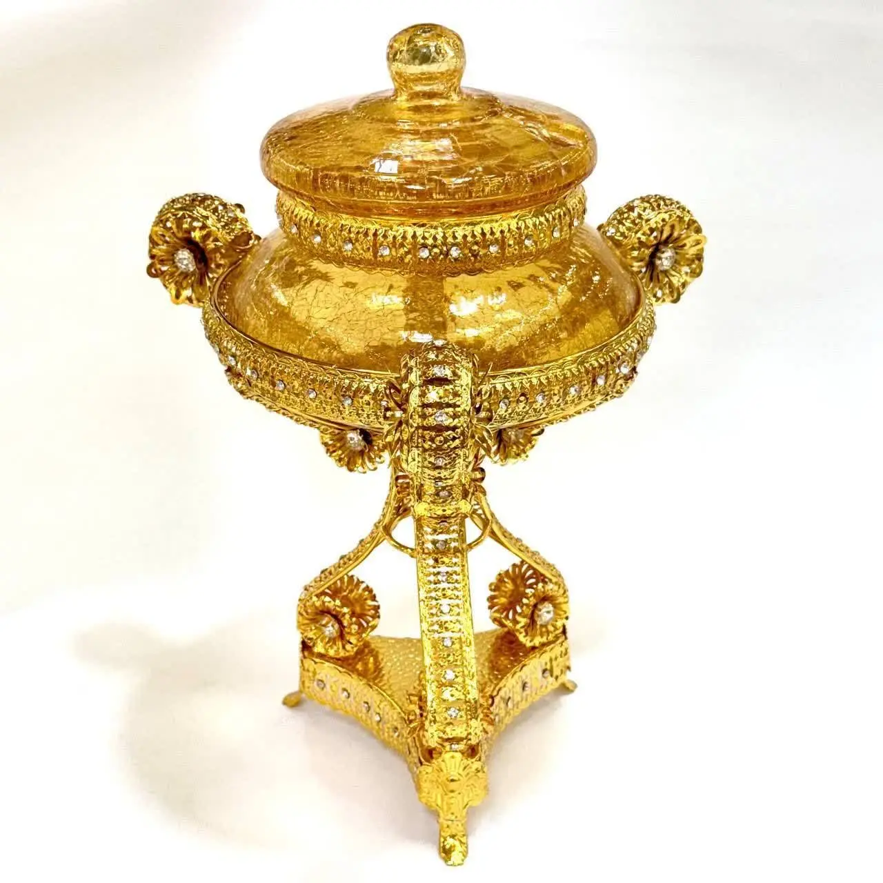 شکلاتخوری شیشه ترک پایه مثلثی