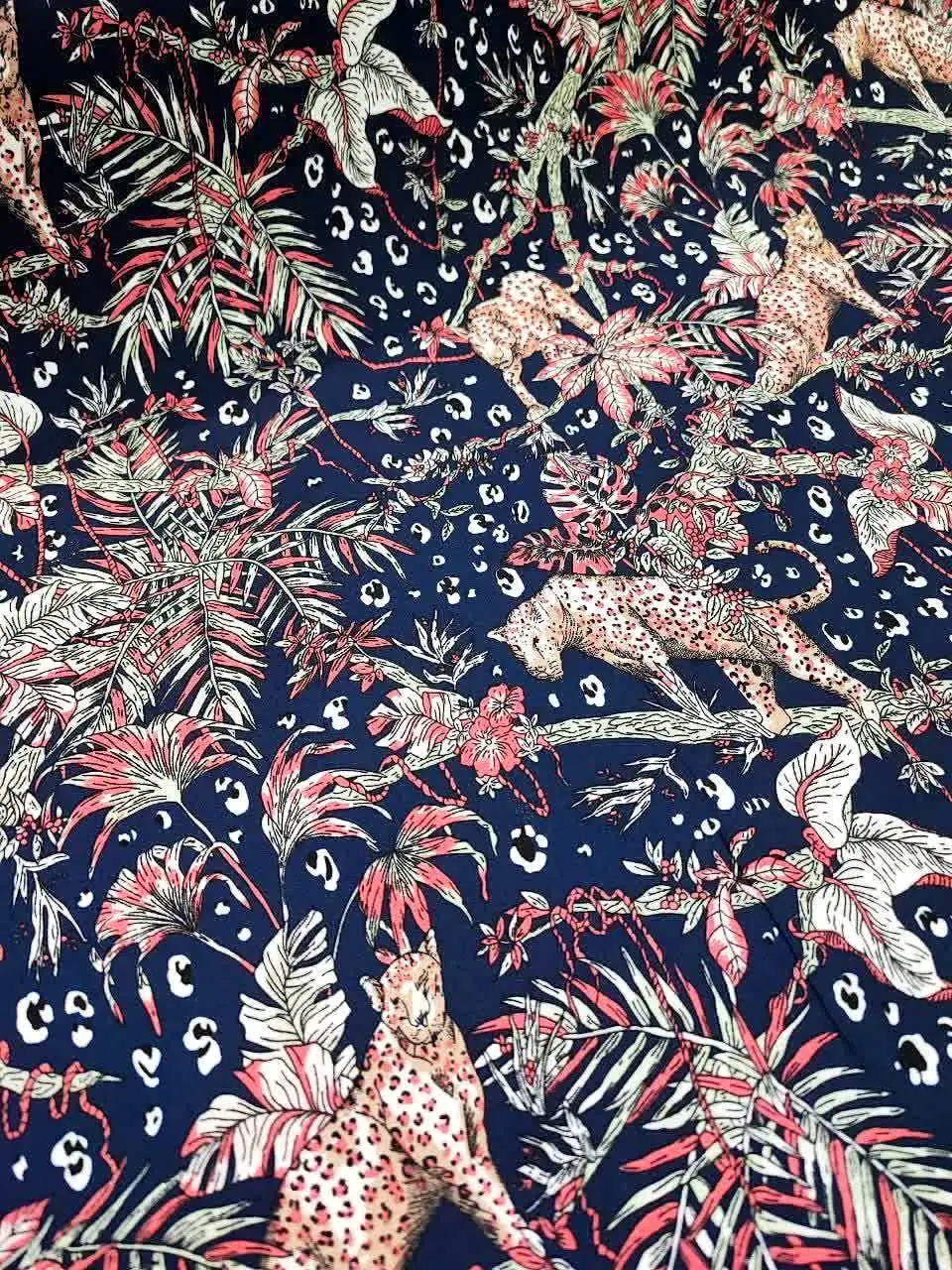 کرپ حریرطرحدار جدید رسید
