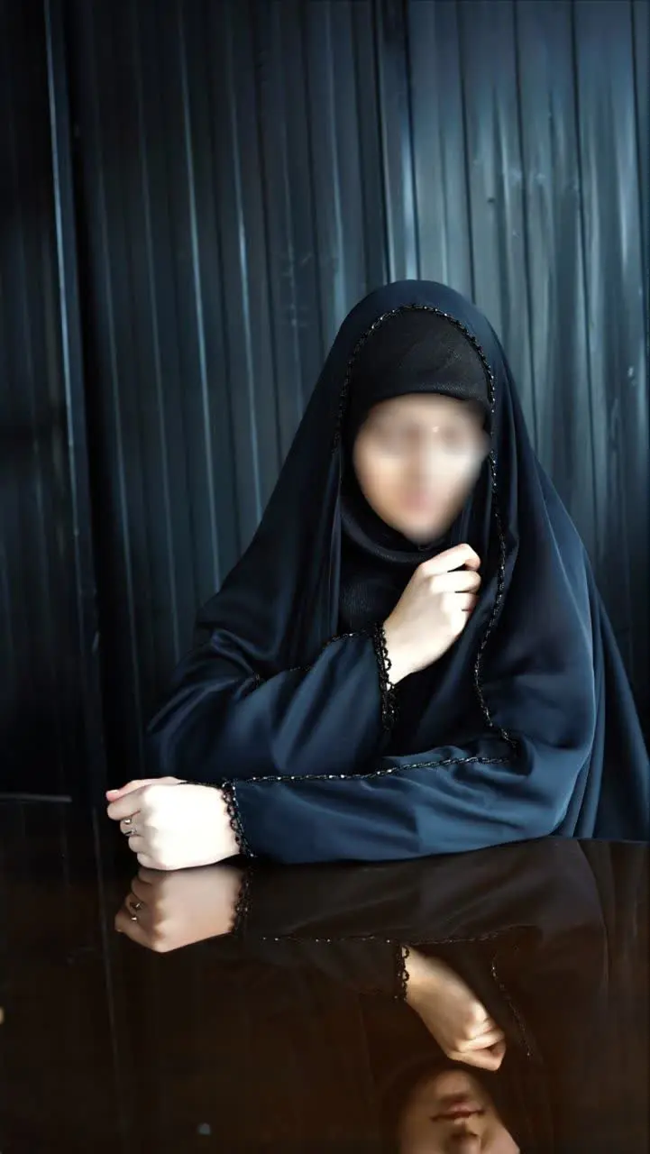 💢 مدل چادر: جده جواهردوزی خطی 
