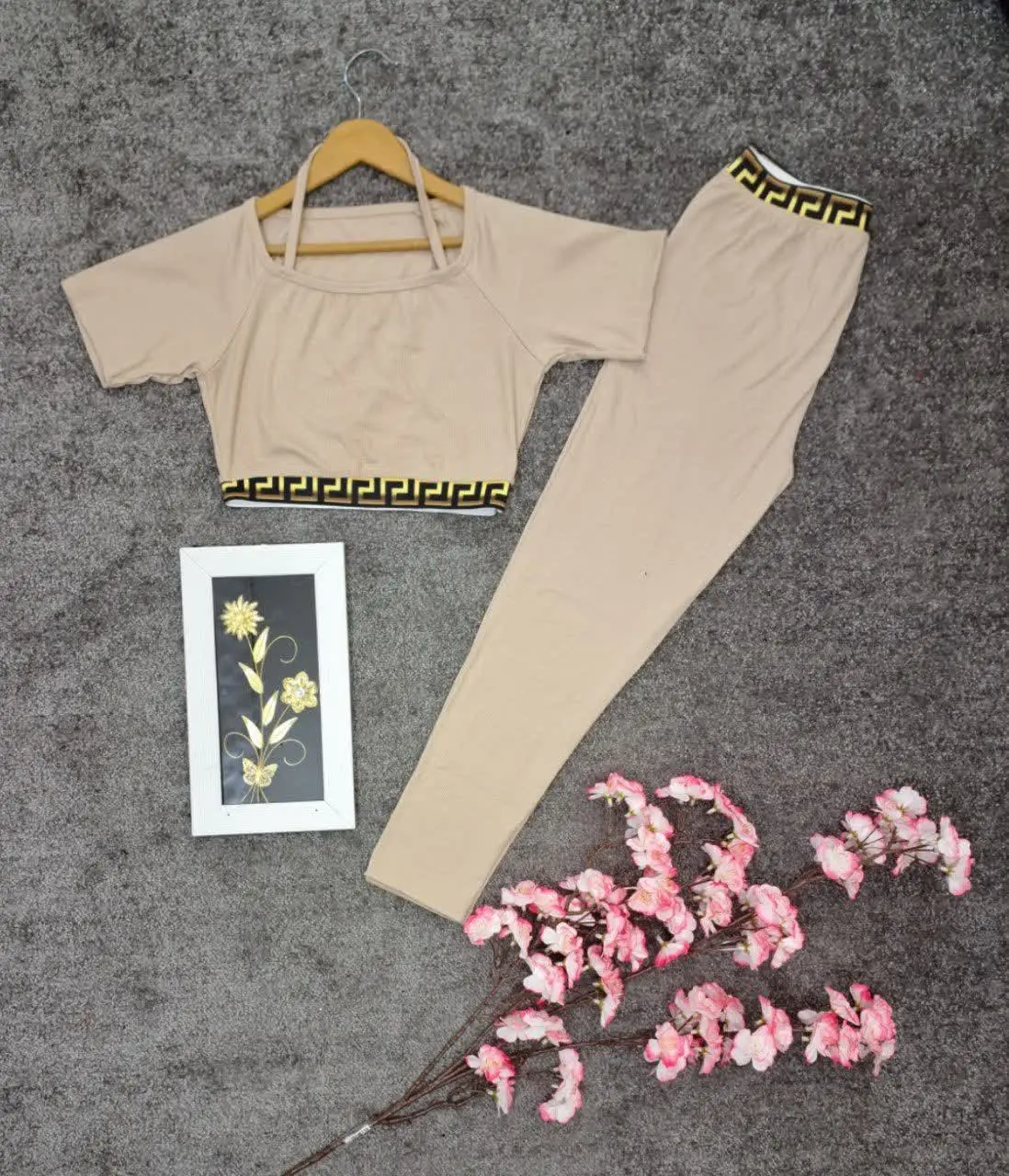 🖋نام: ست نیم تنه شلوار ورساچ
