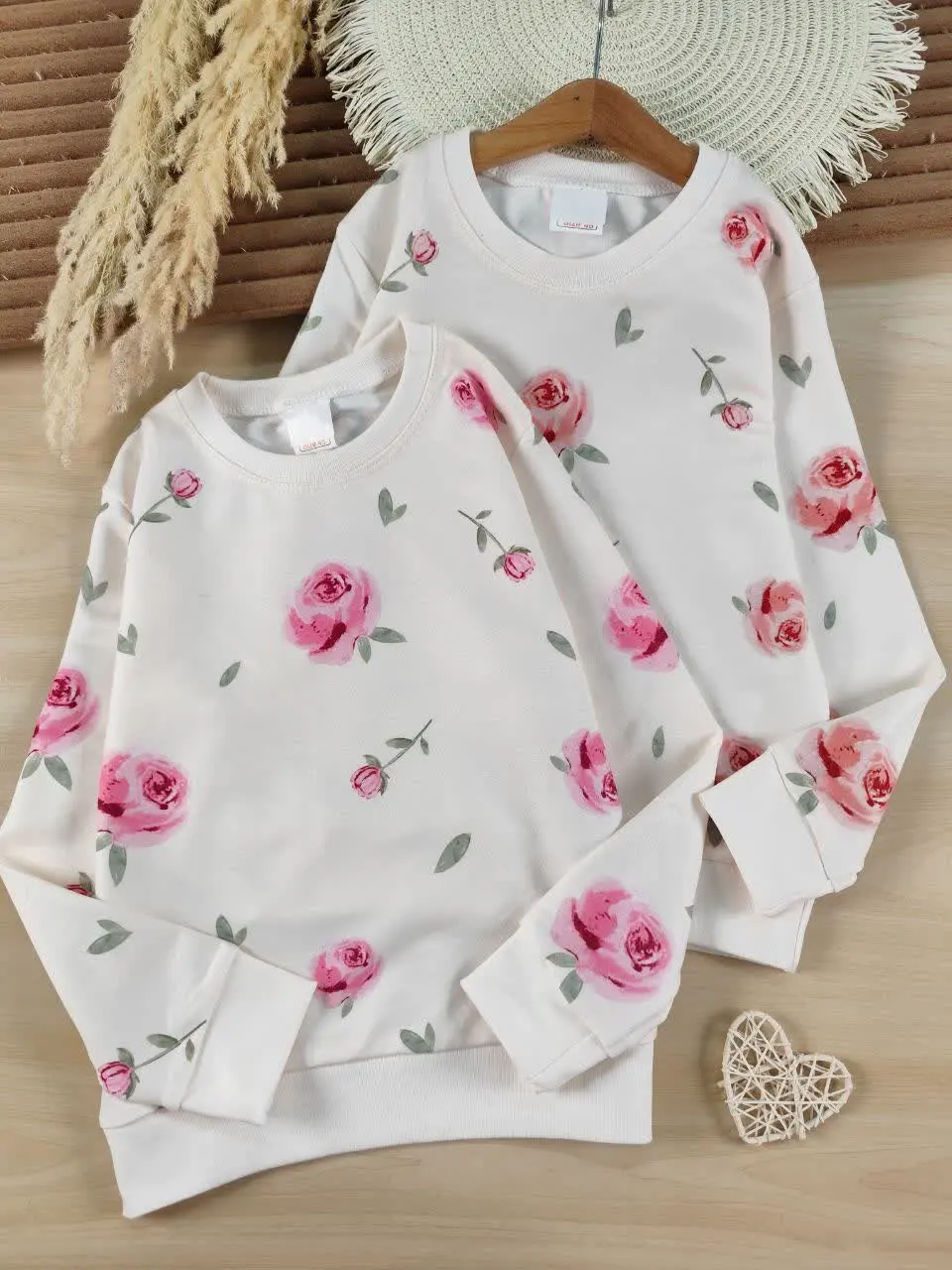 بلوز تک گل رز