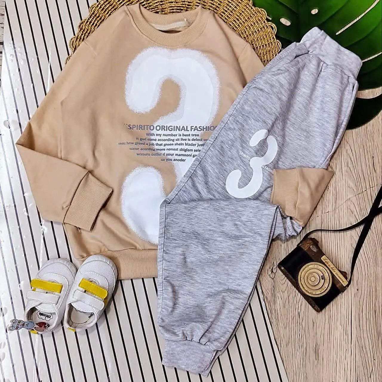 بلوز و شلوار اسپرت طرح ۳