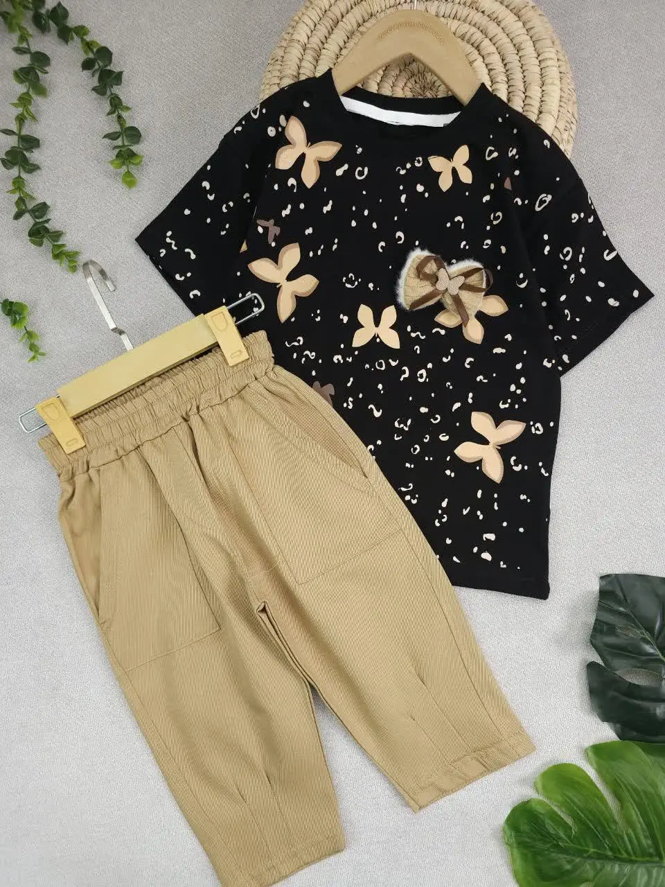تیشرت شلوارک طرح پروانه
