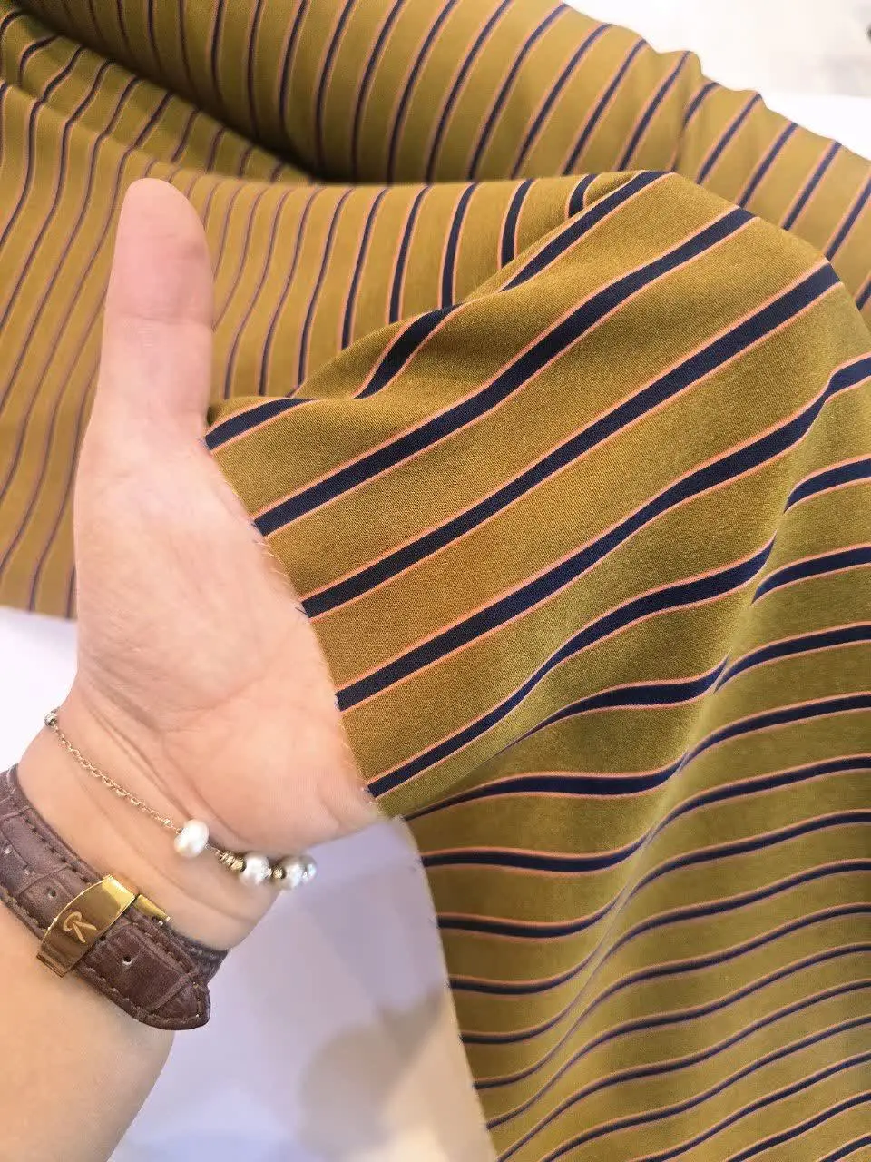 چروک پذیری نداره