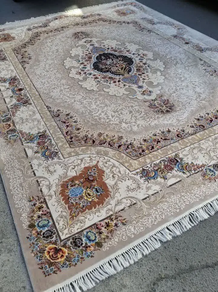۲عدد فرش ۱۲ متری ۱۰۰۰ شانه تراکم ۳۰۰۰ مدل فرحزادی ۱۰ رنگ ابریشم

