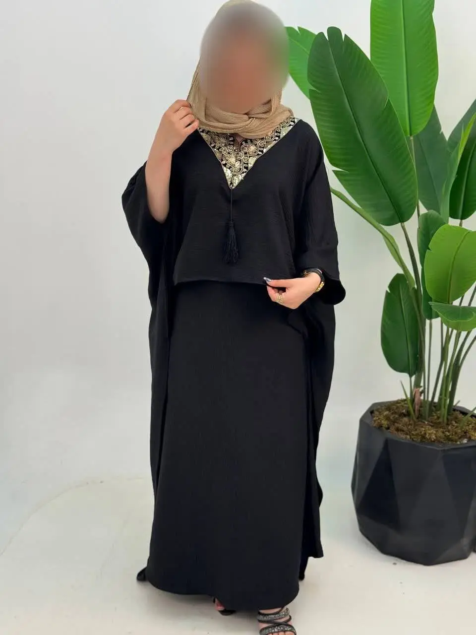 نام: شنل دامن یقه طلایی
