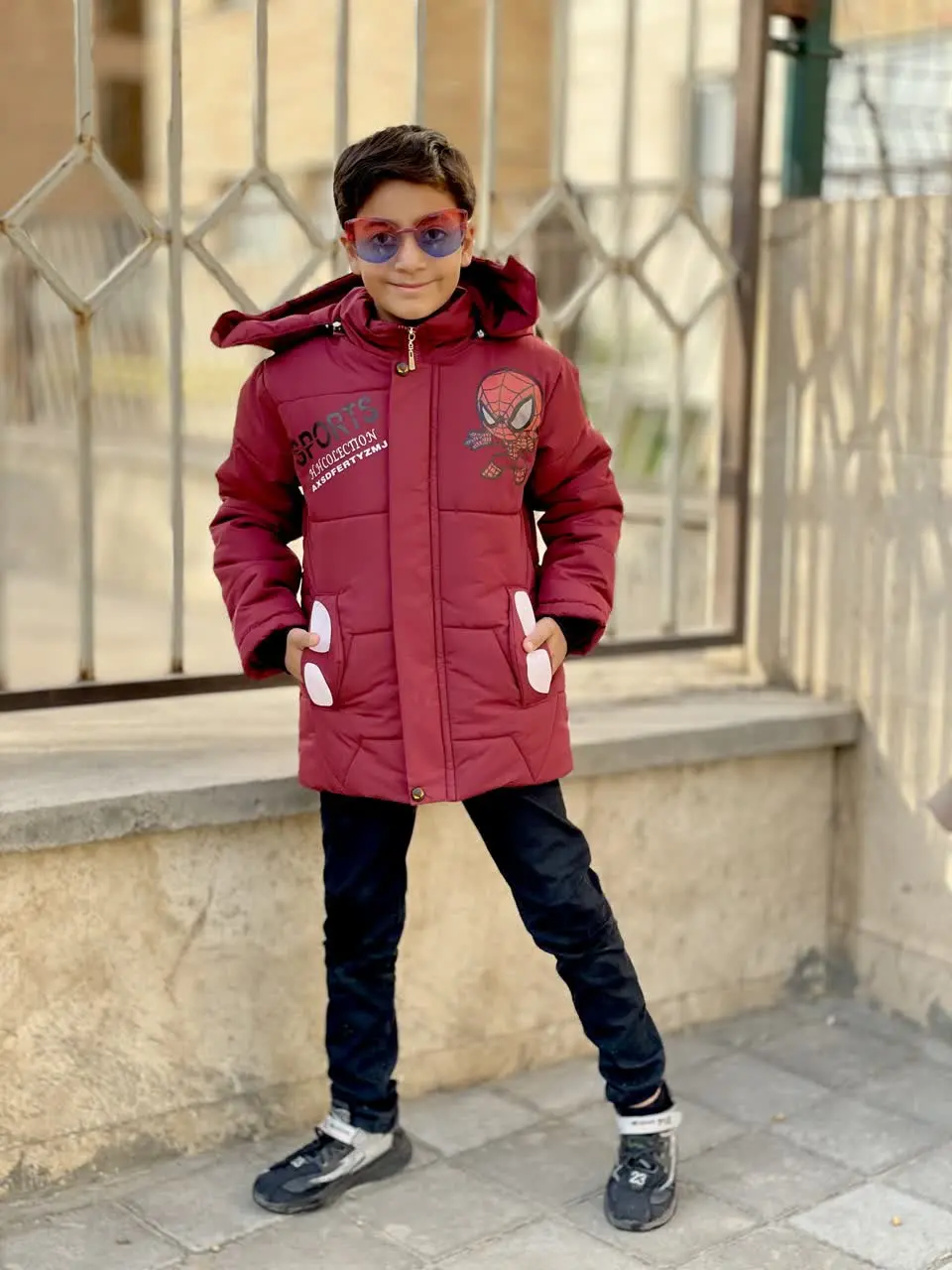 کاپشن پسرانه عنکبوت 
