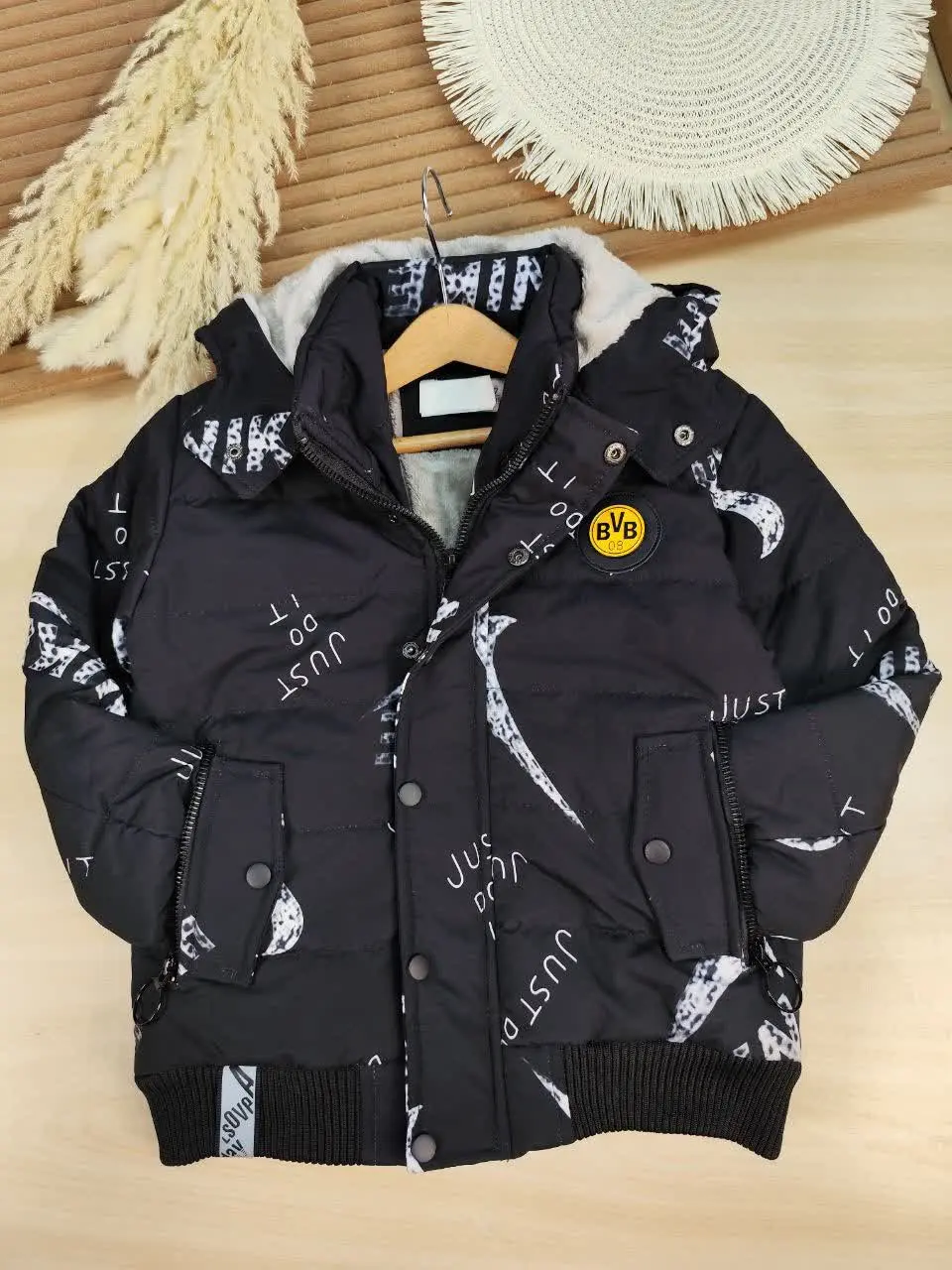 کاپشن نایک مارک