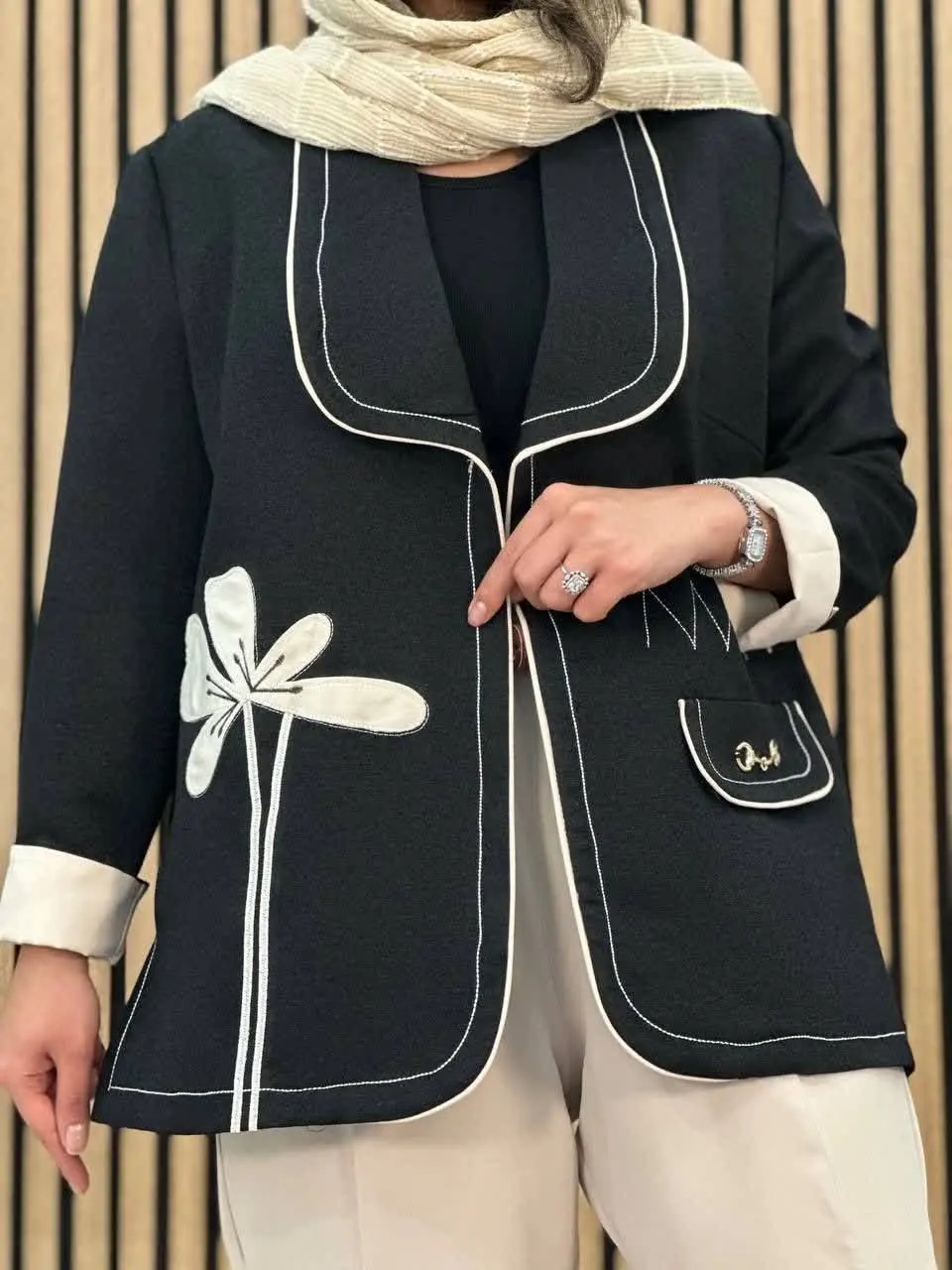 نام: کت مزونی صبا
