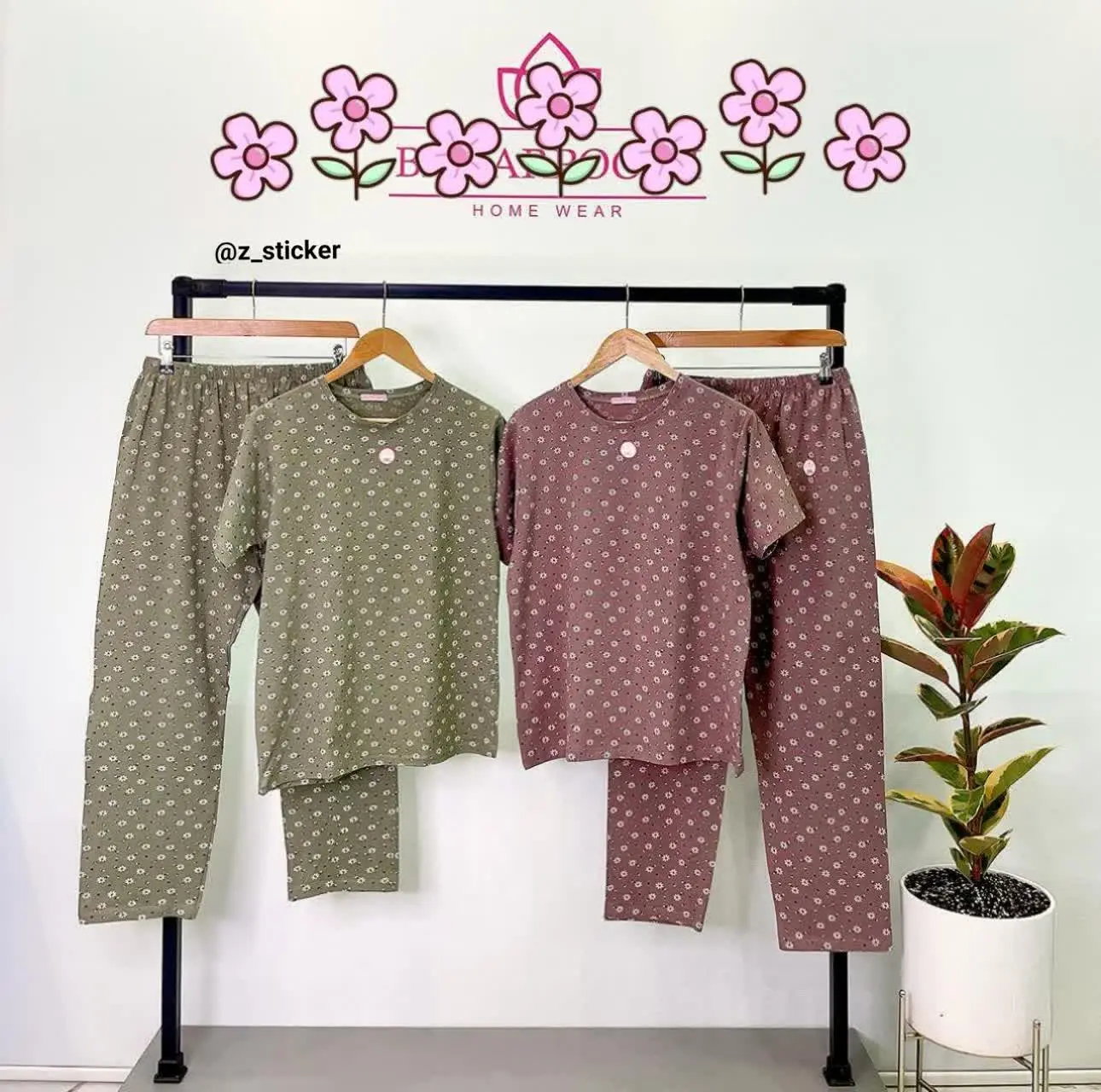 ست پنبه‌ای با گل‌های کوچولوی قشنگ
