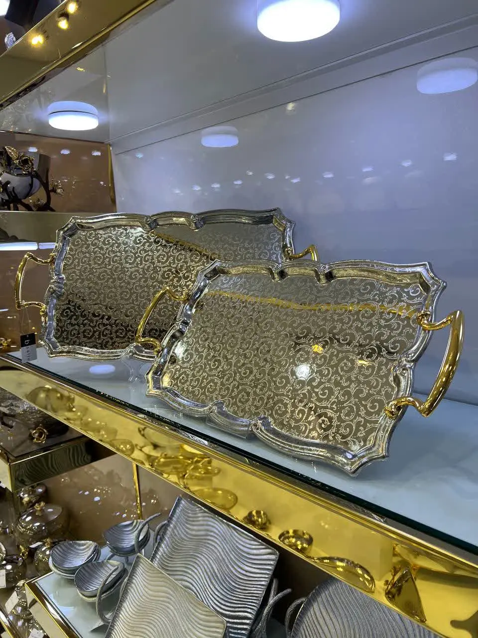 سینی نقره‌ای کد ۶۹۰۷
