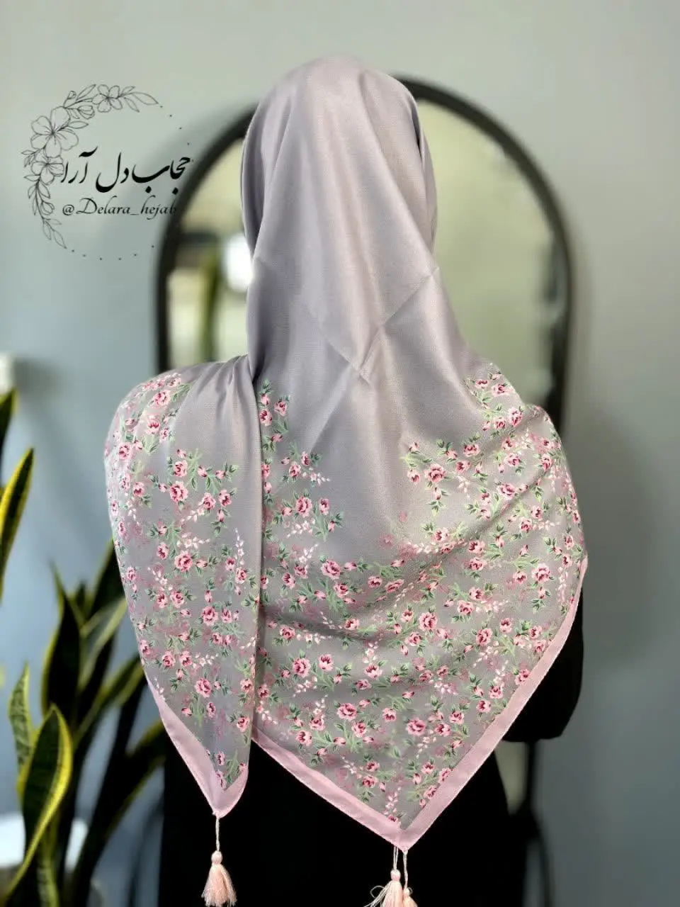 از این طوسی دلبر کی میتونه دل بکنه؟ 🤤😍😍 روسری مدل خاص و جدید با جنس سبک و خنک🥰
