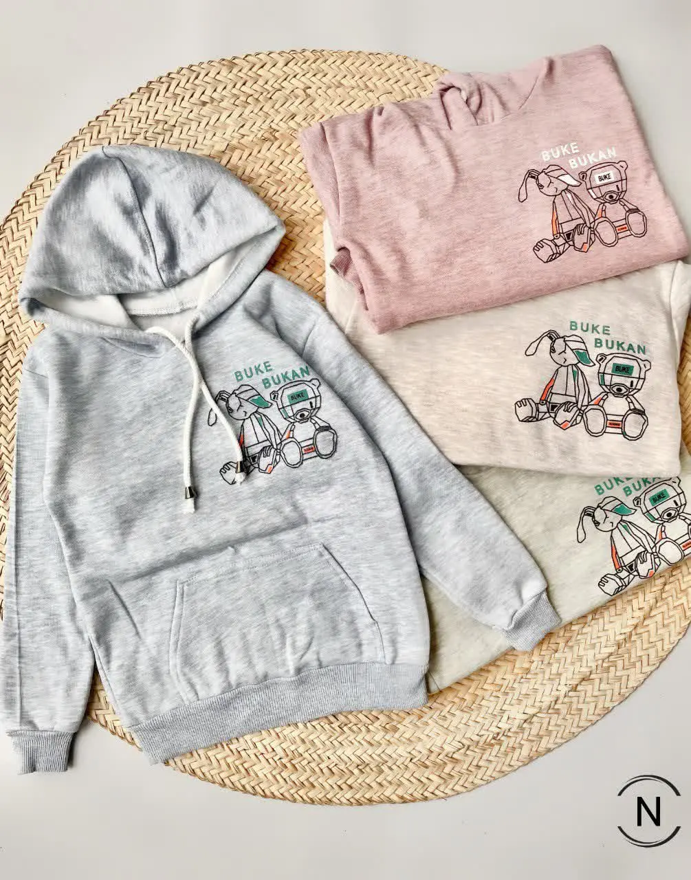 #هودی‌تک‌پسرانه داخل کرک خرگوش
