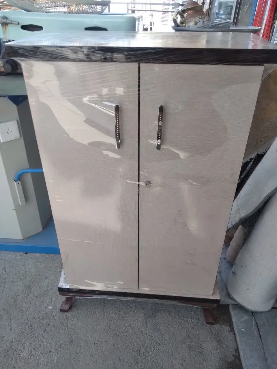 جا کفشی تمیز سالم