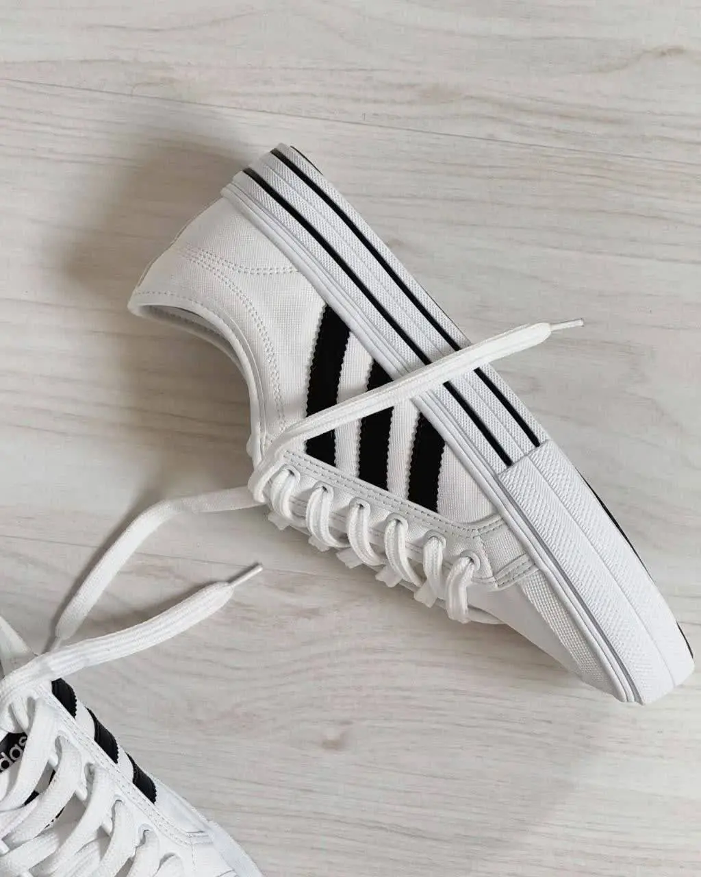 😍Adi. das شیک 😍