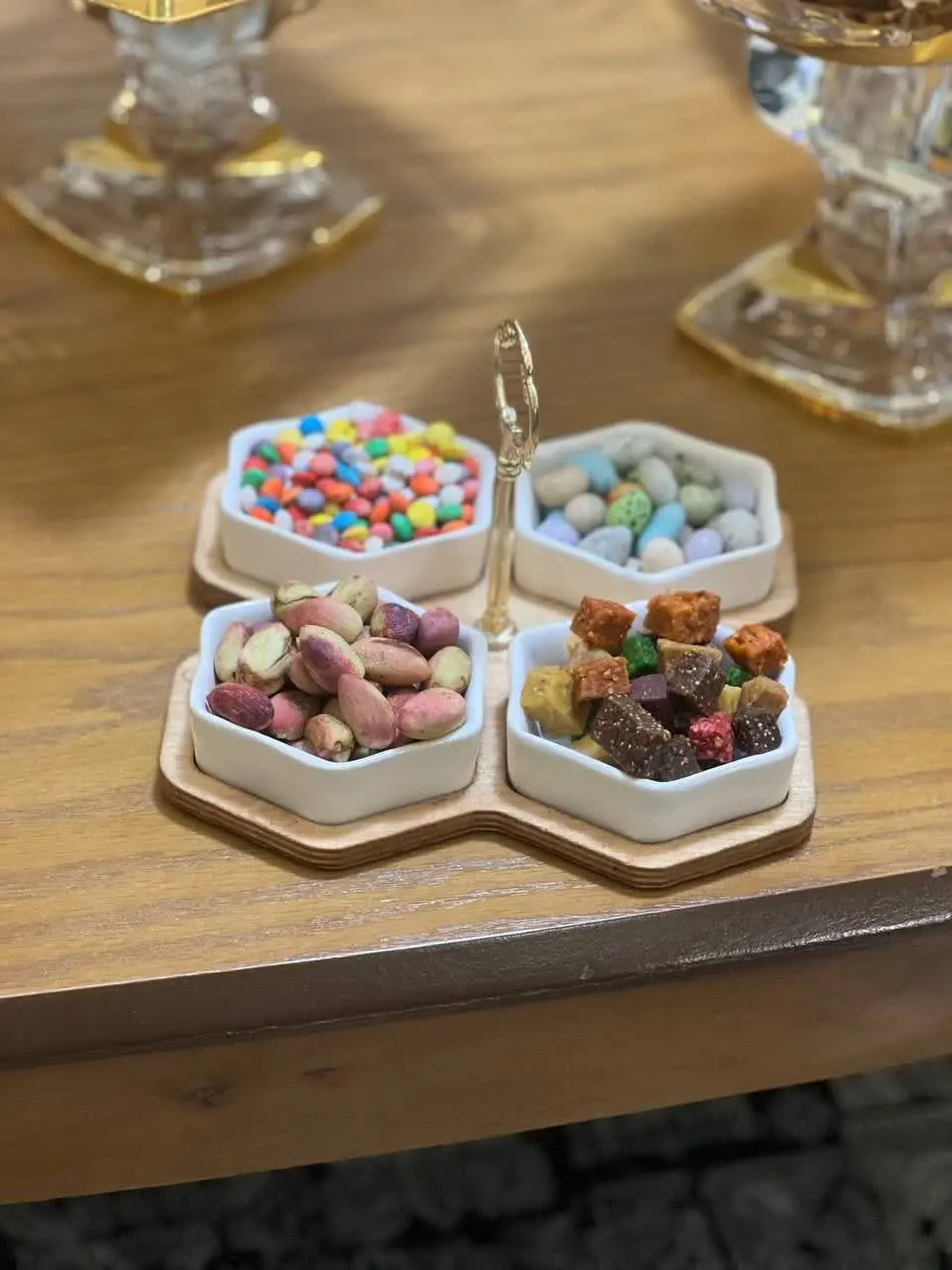 اردو خوری ۴ خانه دسته طلایی
