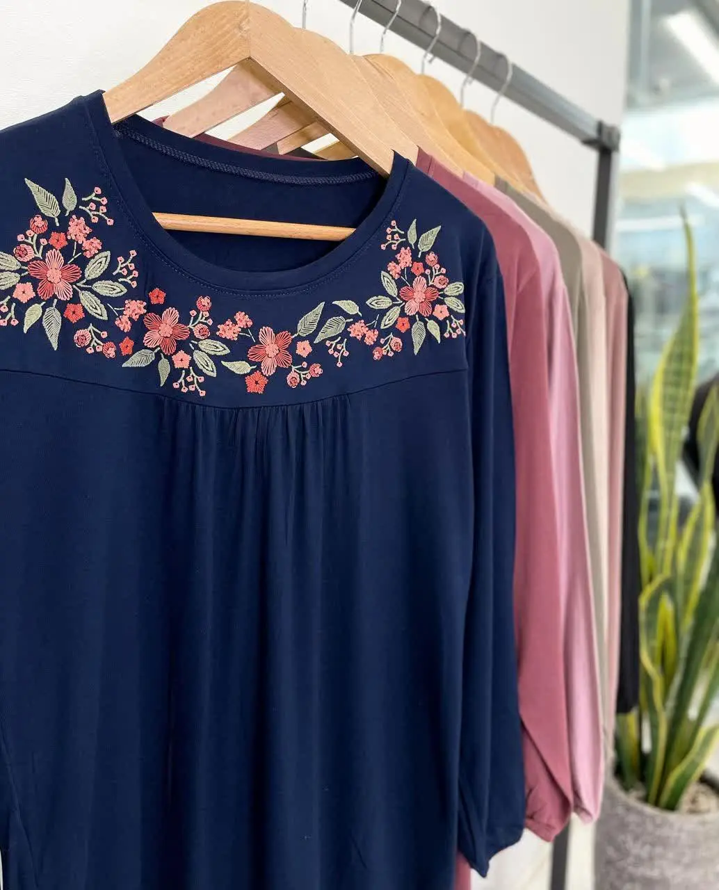 ✅ بلوز آستین بلند چین دار،...